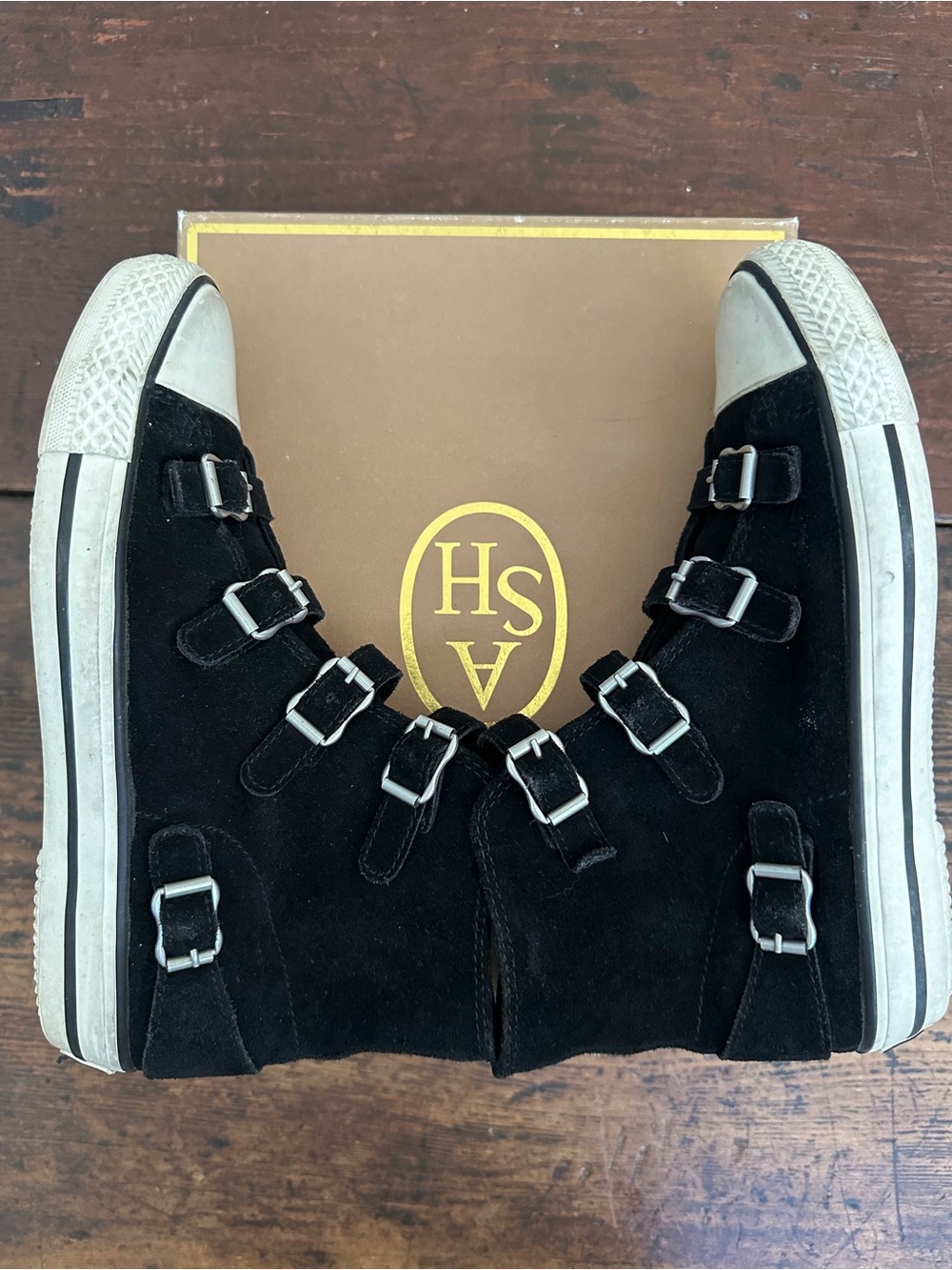 ASH-FRESH Suede Buckle High-Top Sneakers - Picture 3 of 11
